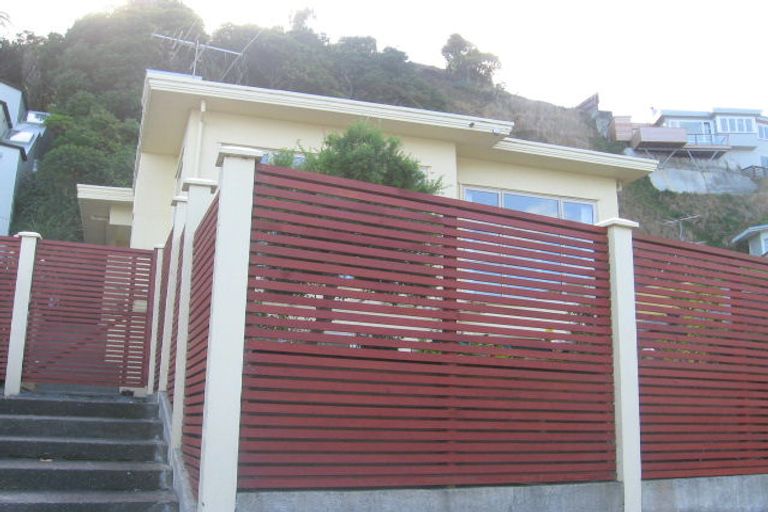 Photo of property in 3 Ferry Road, Days Bay, Lower Hutt, 5013