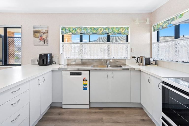 Photo of property in 20 Elm Place, Tikipunga, Whangarei, 0112