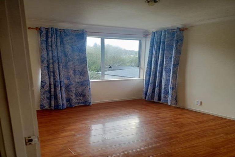 Photo of property in 37 Awaruku Road, Torbay, Auckland, 0630