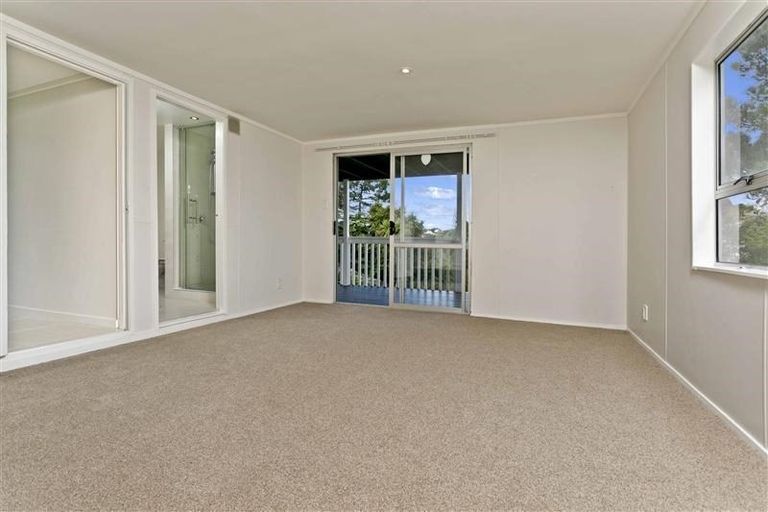 Photo of property in 1/115 Canongate Street, Birkdale, Auckland, 0626