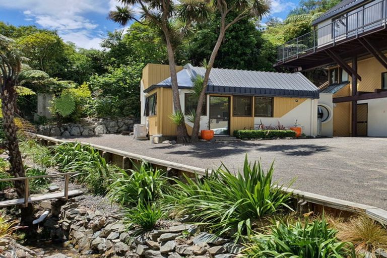 Photo of property in 9b Milton Terrace, Picton, 7220