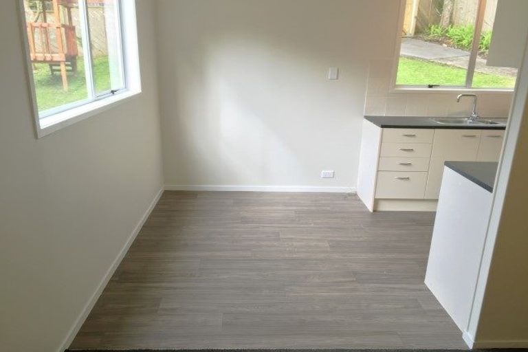 Photo of property in 64 Wirihana Road, Titirangi, Auckland, 0604