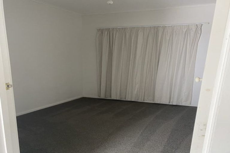 Photo of property in 34b Toru Street, Te Atatu Peninsula, Auckland, 0610