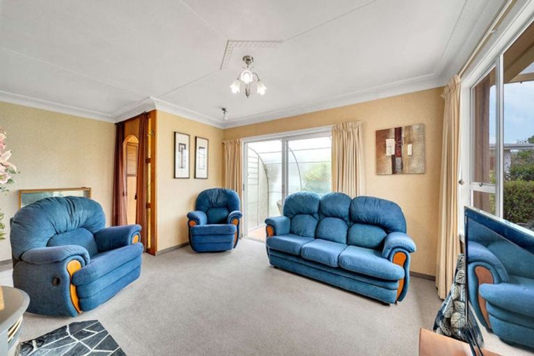 Photo of property in 12 Oxford Street, Holmes Hill, Oamaru, 9401