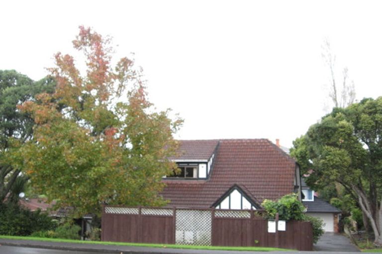 Photo of property in 2/81 Uxbridge Road, Cockle Bay, Auckland, 2014