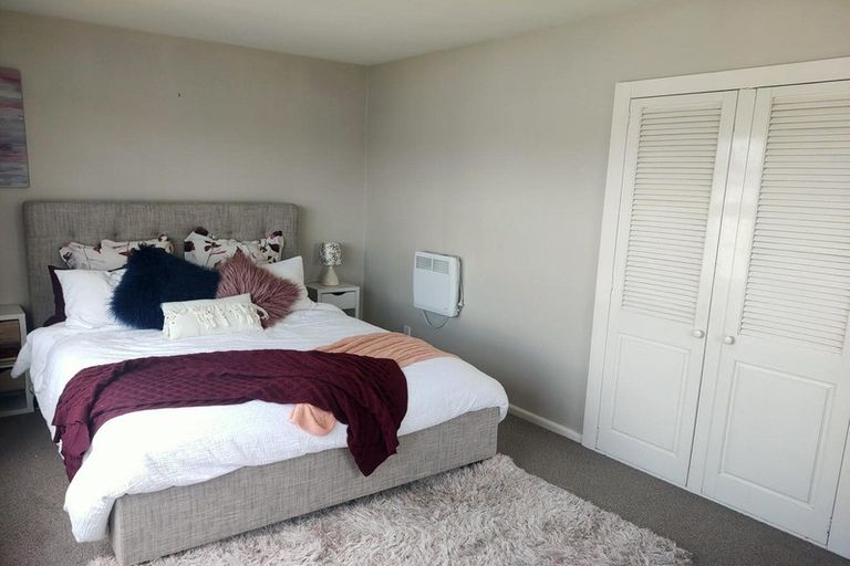 Photo of property in 18 Coniston Avenue, Ilam, Christchurch, 8041