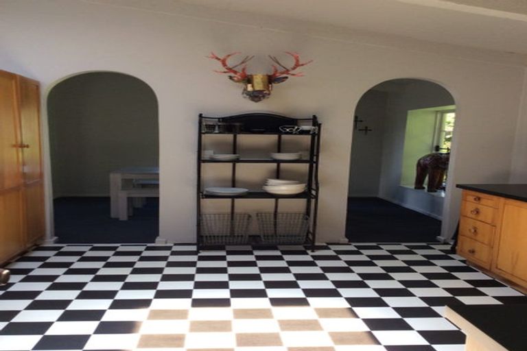 Photo of property in 35 Tremaine Avenue, Two Mile Bay, Taupo, 3330