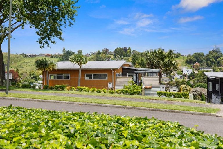 Photo of property in 15 Talbot Place, Welcome Bay, Tauranga, 3112