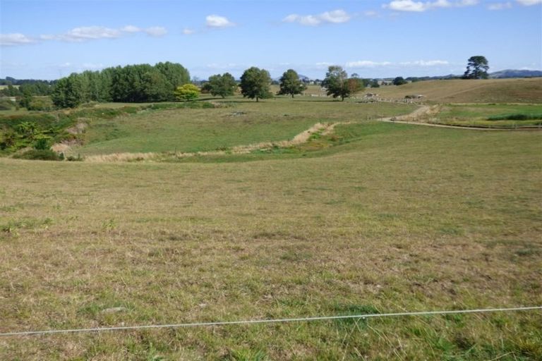 Photo of property in 336 Grove Road, Te Pahu, Hamilton, 3285