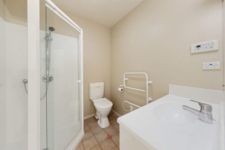 Photo of property in 5 Puma Drive, Golflands, Auckland, 2013