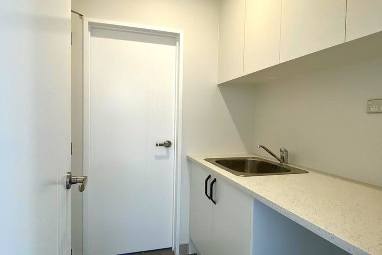 Photo of property in 28b Rotoma Rise, Clover Park, Auckland, 2019