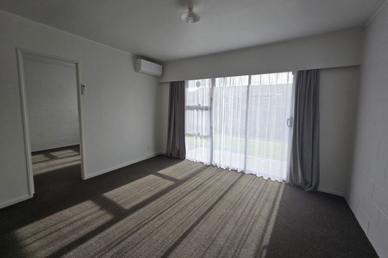 Photo of property in 12 Margaret Road, Papatoetoe, Auckland, 2025