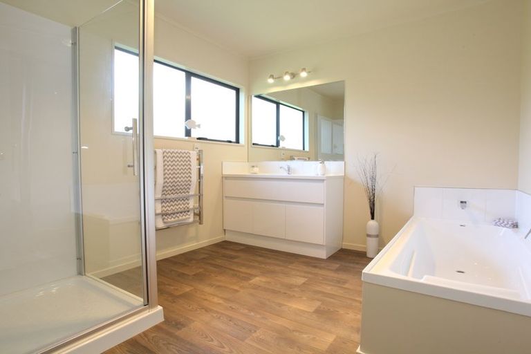 Photo of property in 217 Grandview Road, Grandview Heights, Hamilton, 3200