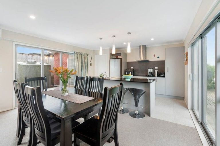 Photo of property in 32 Kare Ariki Place, Pukekohe, 2120