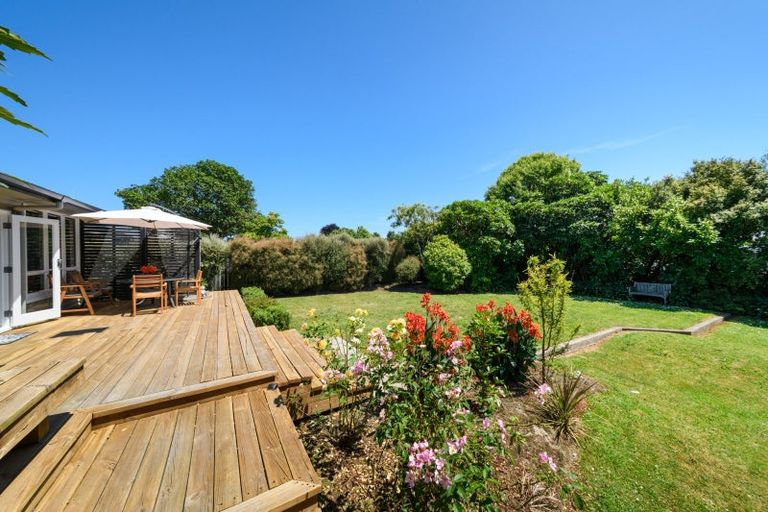 Photo of property in 5 Antrim Place, Hokowhitu, Palmerston North, 4410