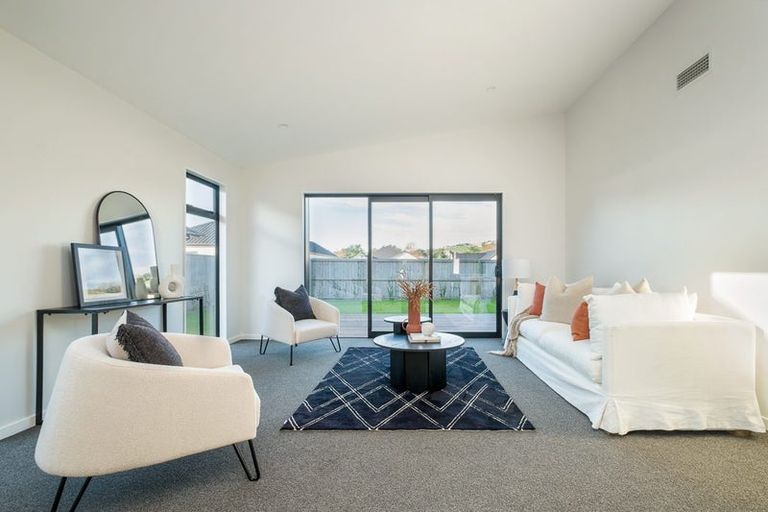 Photo of property in 32 Withers Crescent, Halswell, Christchurch, 8025