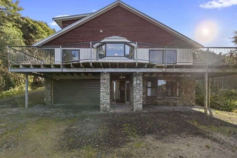 Photo of property in 121 Hall Road, Sawyers Bay, Port Chalmers, 9023