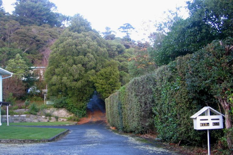 Photo of property in 213a Whites Line East, Waiwhetu, Lower Hutt, 5010