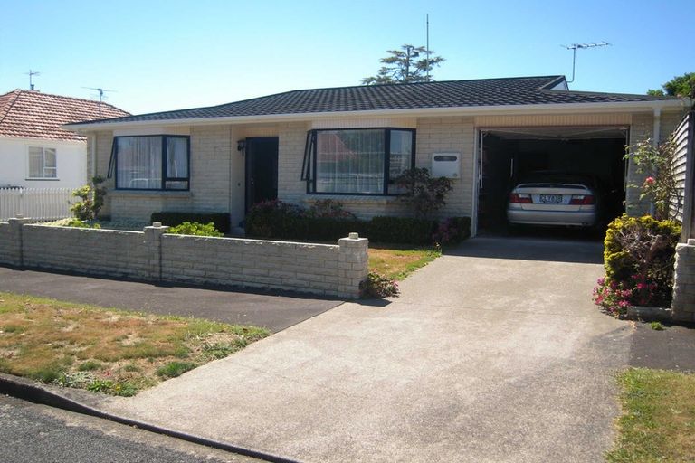 Photo of property in 13 List Street, Welbourn, New Plymouth, 4310