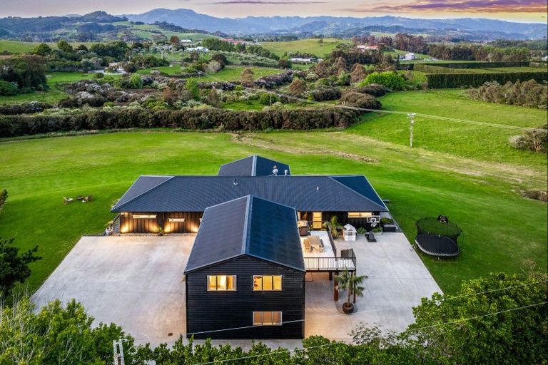 Photo of property in 113 Takatu Road, Tawharanui Peninsula, Warkworth, 0986