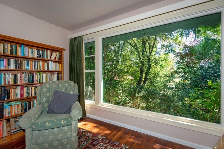 Photo of property in 37 Aynsley Terrace, Hillsborough, Christchurch, 8022