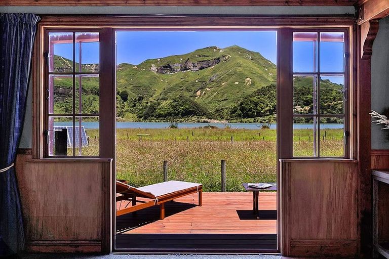 Photo of property in 145 Te Mahoe Road, Mokau, 4376