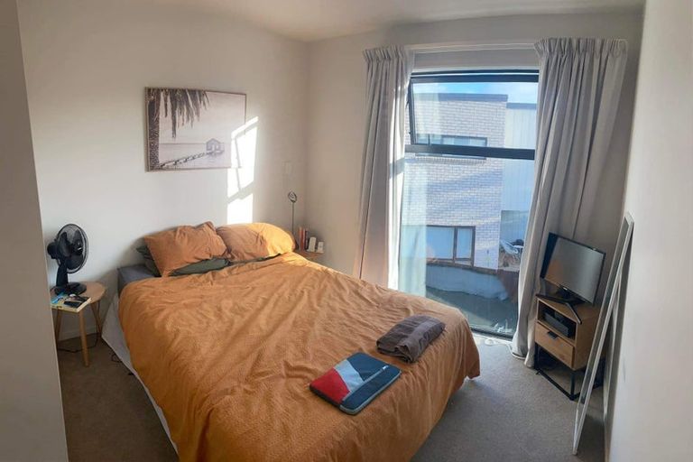 Photo of property in 41 Whai Hua Lane, Mangere Bridge, Auckland, 2022