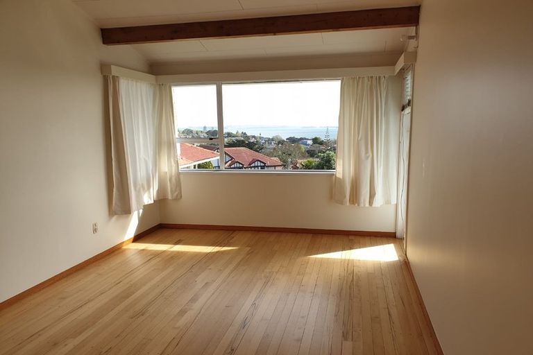 Photo of property in 1/26 Mellons Bay Road, Howick, Auckland, 2014