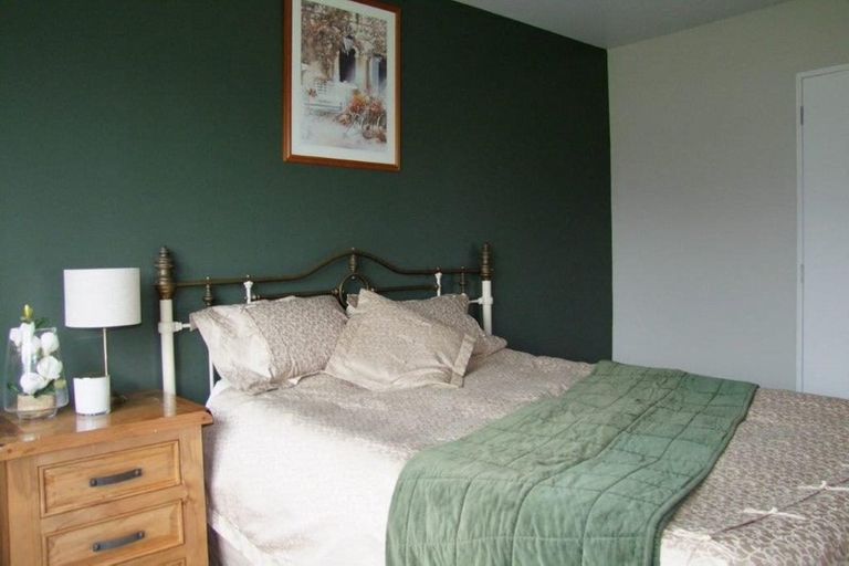 Photo of property in 2 Lisburn Street, Milton, 9220