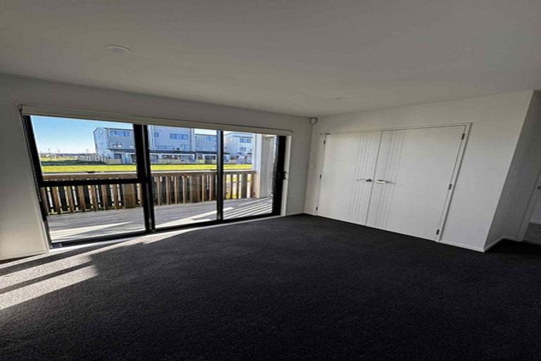 Photo of property in 16 Auranga Drive, Karaka, Papakura, 2113