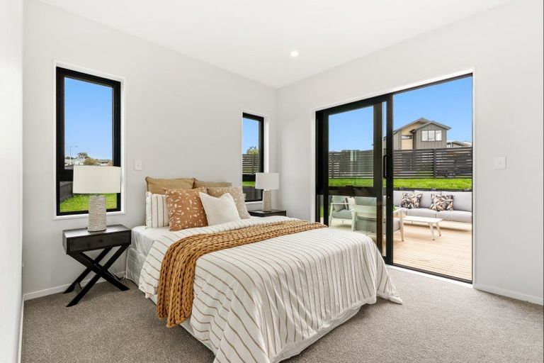 Photo of property in 35 Brigitte View, Snells Beach, 0920