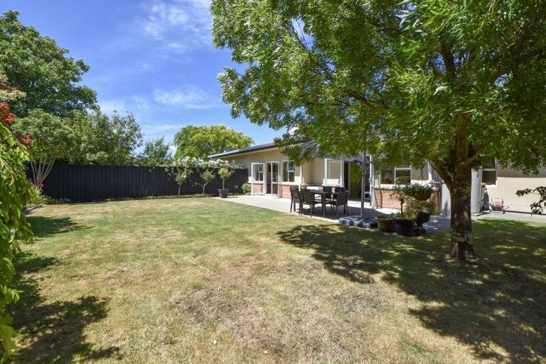 Photo of property in 26 Deller Drive, Carterton, 5713