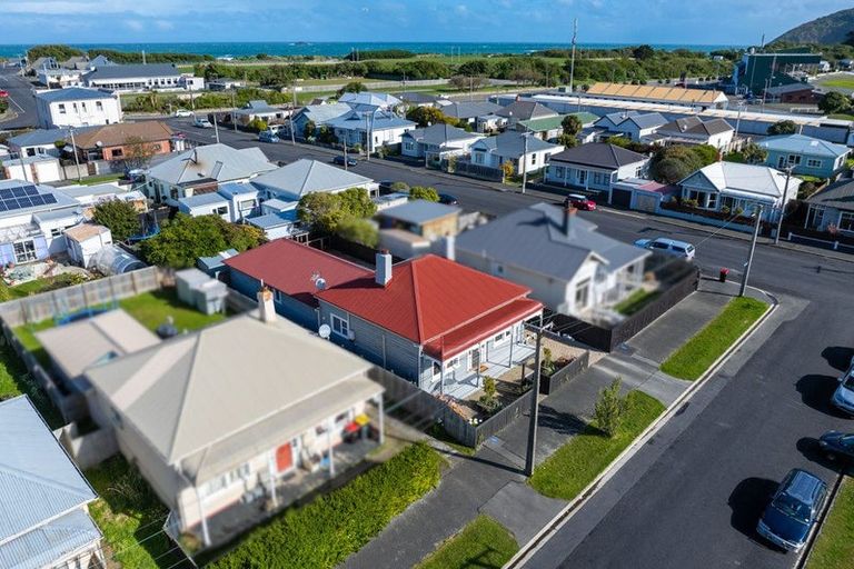 Photo of property in 57 Douglas Street, Saint Kilda, Dunedin, 9012