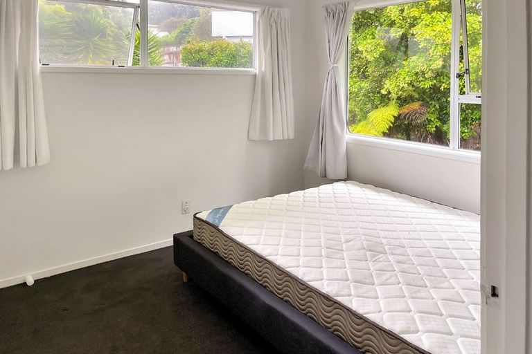 Photo of property in 27 Malters Place, Browns Bay, Auckland, 0630