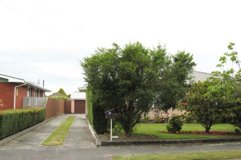 Photo of property in 4 Shaftesbury Street, Avonhead, Christchurch, 8042