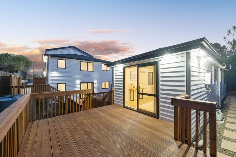 Photo of property in 55a Chorley Avenue, Massey, Auckland, 0614