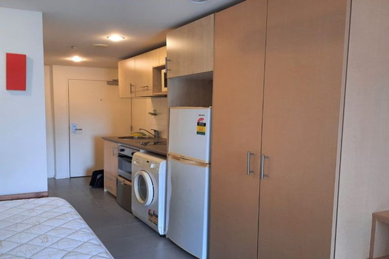 Photo of property in 23 Emily Place, Bellevue, Tauranga, 3110