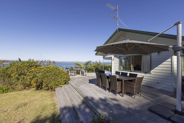 Photo of property in 65 Mapara Road, Acacia Bay, Taupo, 3385