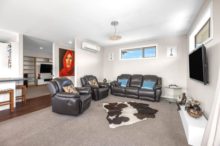Photo of property in 52 Cranford Street, St Albans, Christchurch, 8014