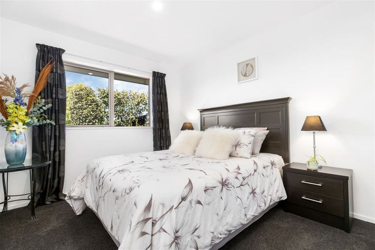 Photo of property in 11 Ambrosia Lane, Aidanfield, Christchurch, 8025