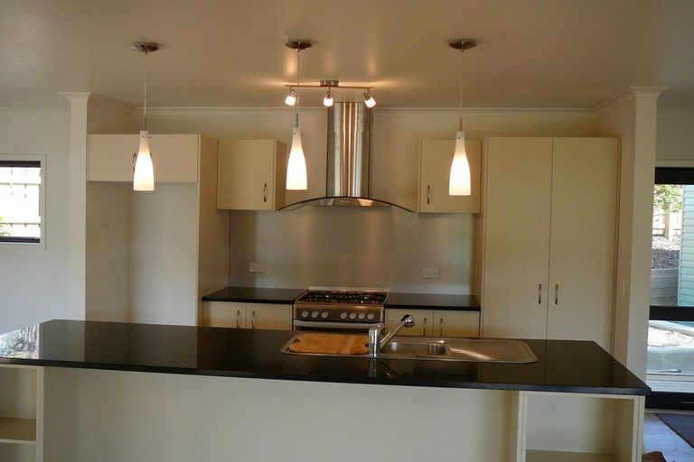 Photo of property in 18 Glover Place, Onerahi, Whangarei, 0110