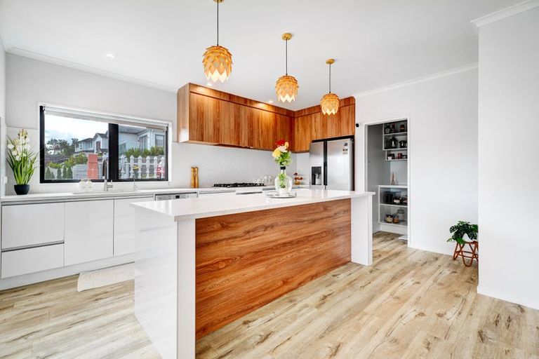 Photo of property in 31 Shibata Rise, Ranui, Auckland, 0612