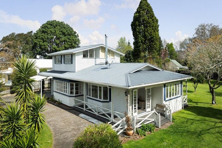 Photo of property in 4 Crossley Street, Katikati, 3129
