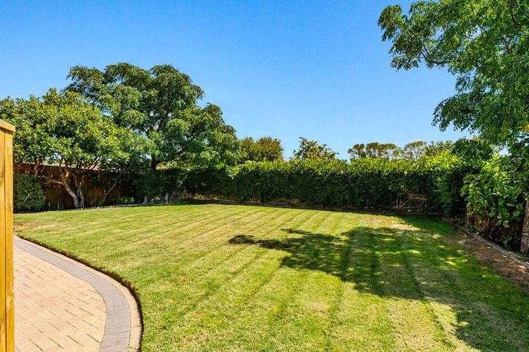 Photo of property in 24 Majesty Place, Half Moon Bay, Auckland, 2012