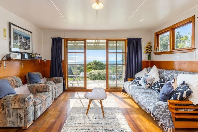 Photo of property in 275 Mataikona Road, Mataikona, Tinui, 5889