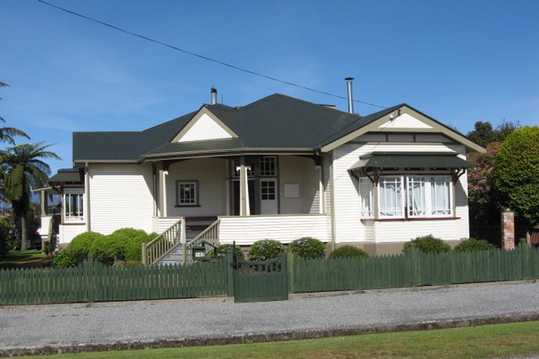 Photo of property in 145 Russell Street, Westport, 7825