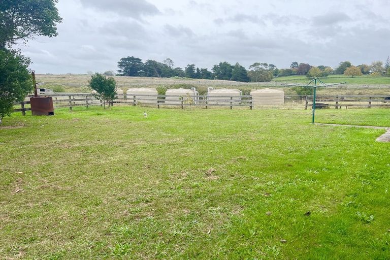 Photo of property in 76 Galloway Road, Karaka, Papakura, 2580
