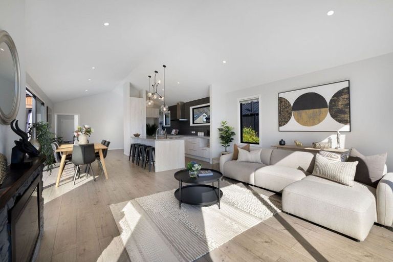 Photo of property in 19 Glenfiddich Road, Jacks Point, Queenstown, 9371