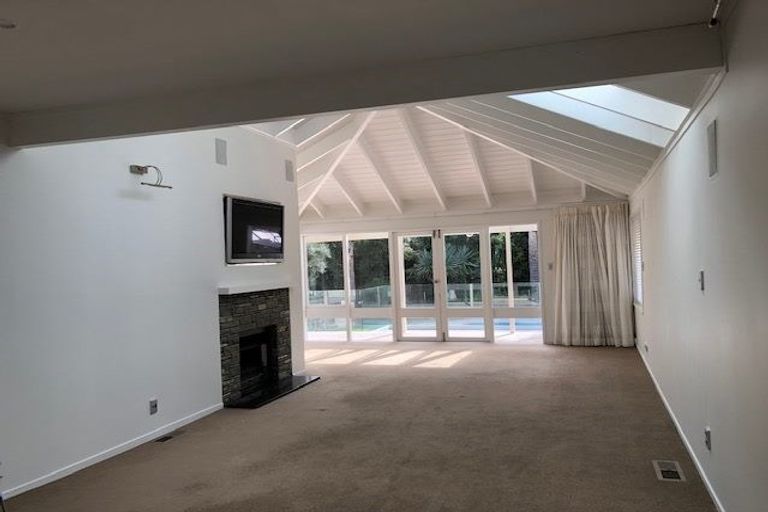 Photo of property in 36 Rewi Street, Torbay, Auckland, 0630