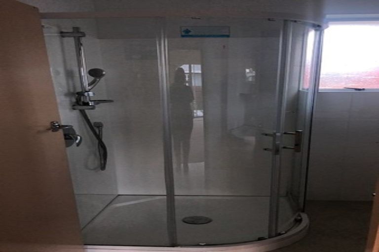 Photo of property in 2/8 Margaret Road, Papatoetoe, Auckland, 2025